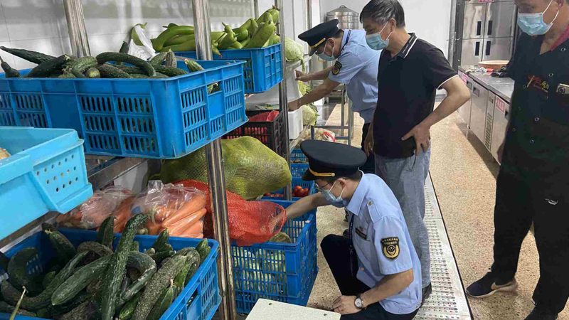 云南鲜花饼饼干厂家资质要求揭秘**