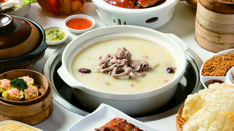 餐饮加盟与自营：两种经营模式的深度解析